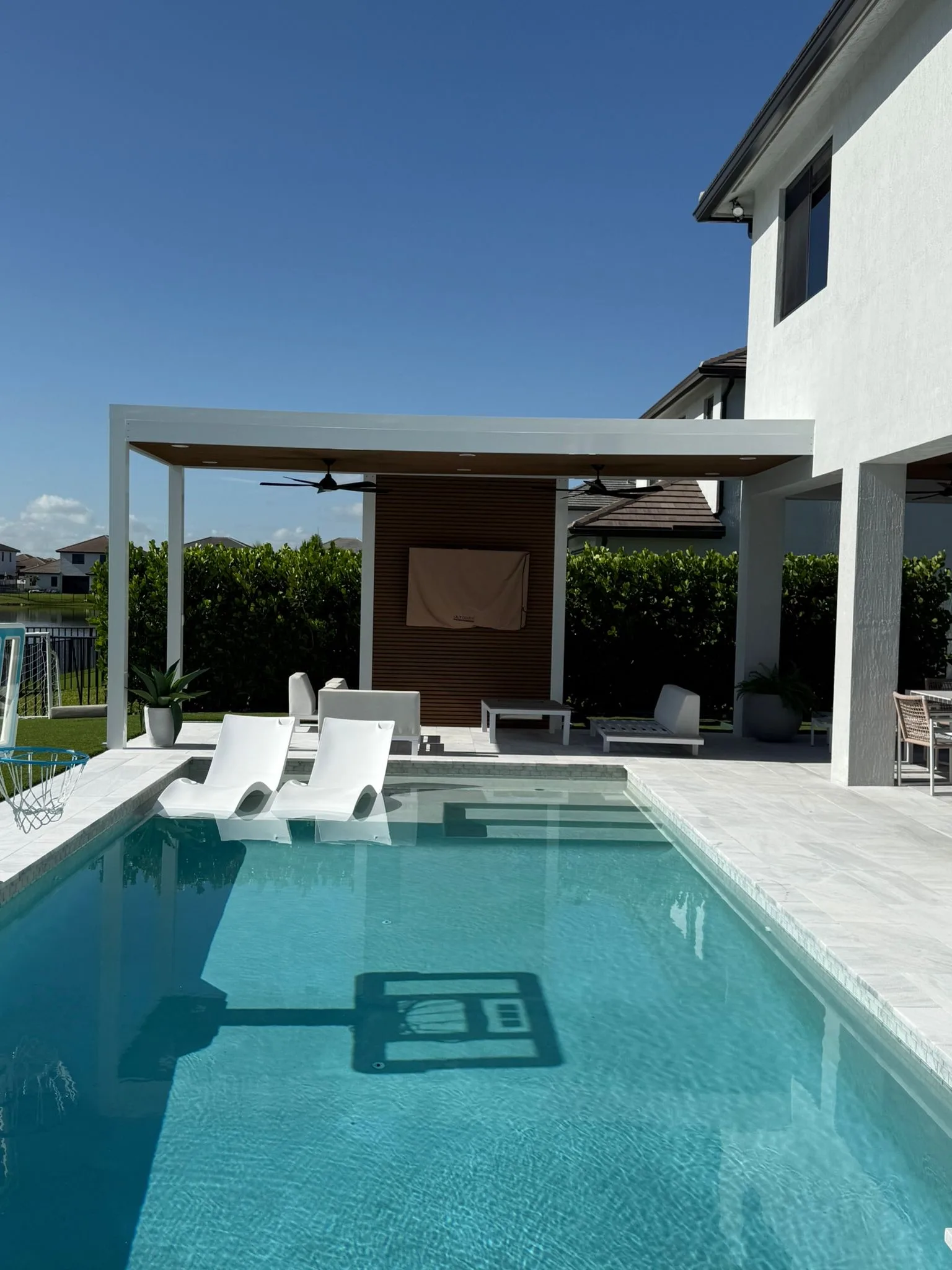 White Luxury — 2