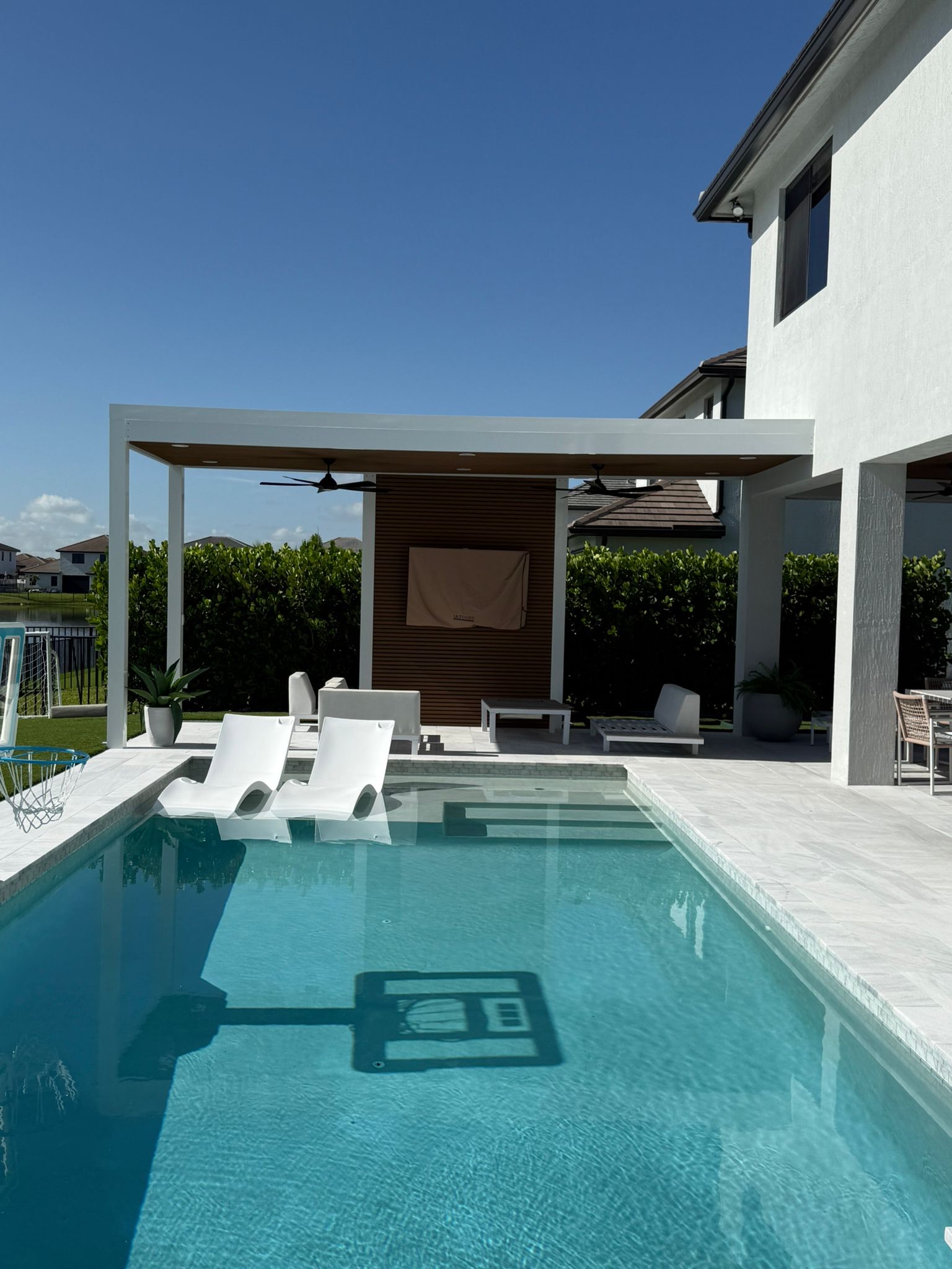 White Luxury — 2